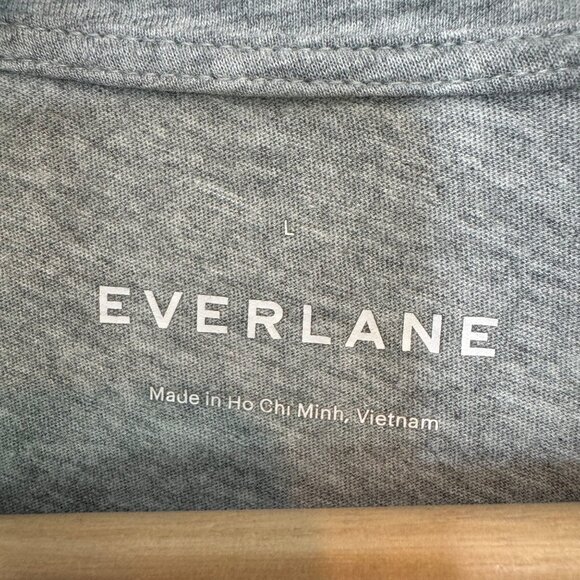 EVERLANE organic cotton v neck tee in gray size L - Picture 6 of 6